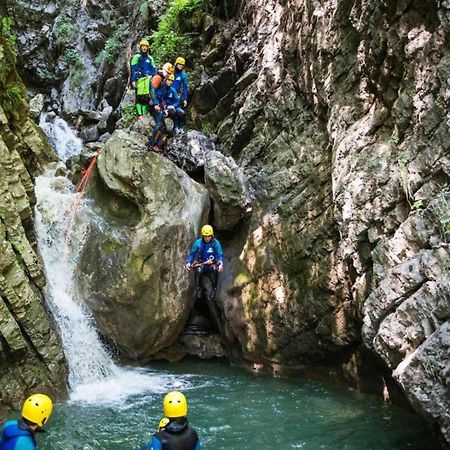 الشقق الفندقية كومْبلوفي  Les Aiguilles De Warens المظهر الخارجي الصورة